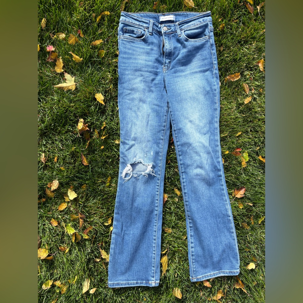 Flying Monkey Light Blue Distressed Jeans Women’s Size 28